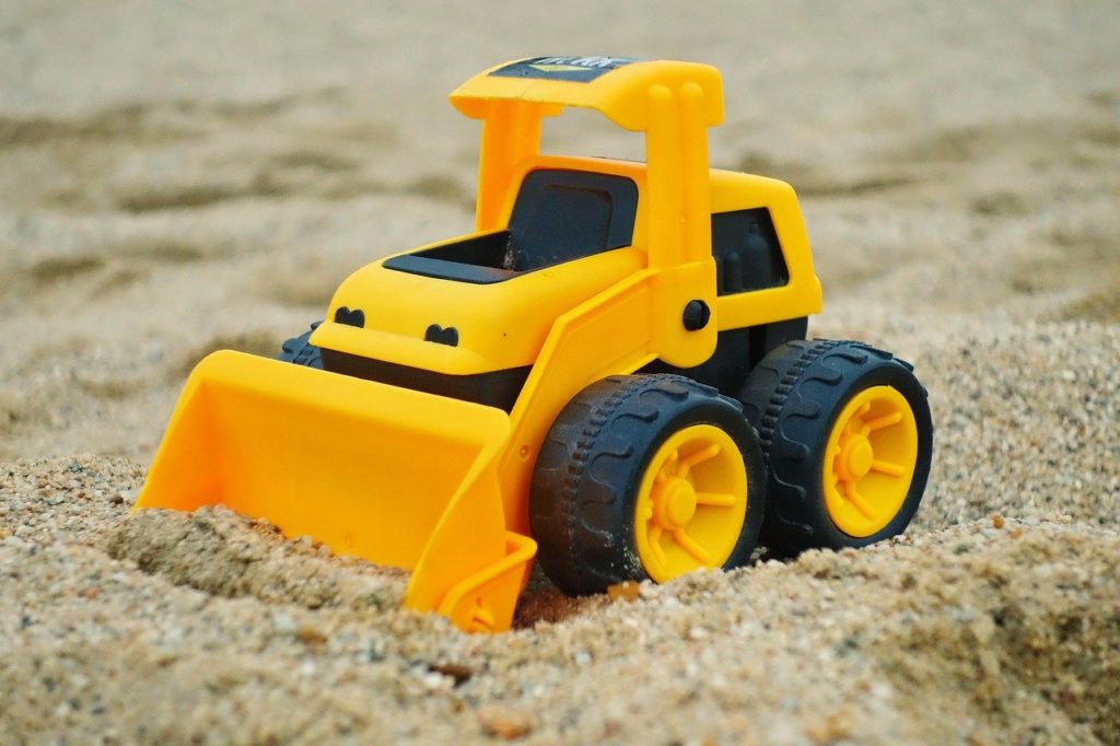 Excavators Toys Child Sand Beach - KRiPPS_medien / Pixabay